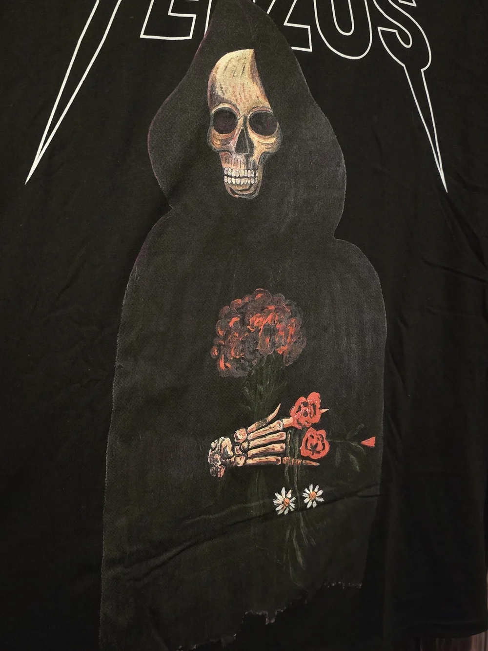 Yeezy Men’s Black Graphic Skull Tee